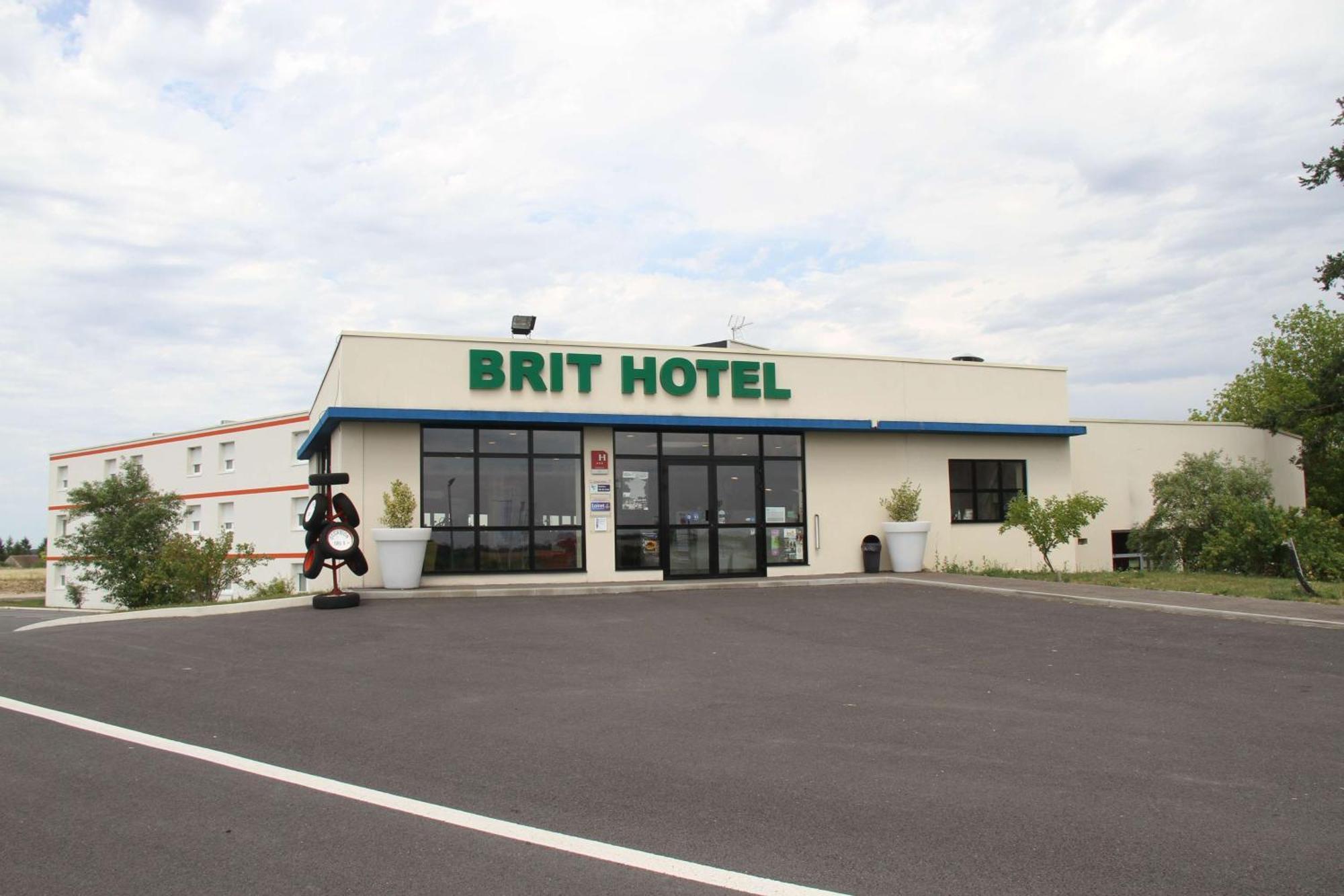 Brit Hotel Montargis Mormant-sur-Vernisson Exterior photo