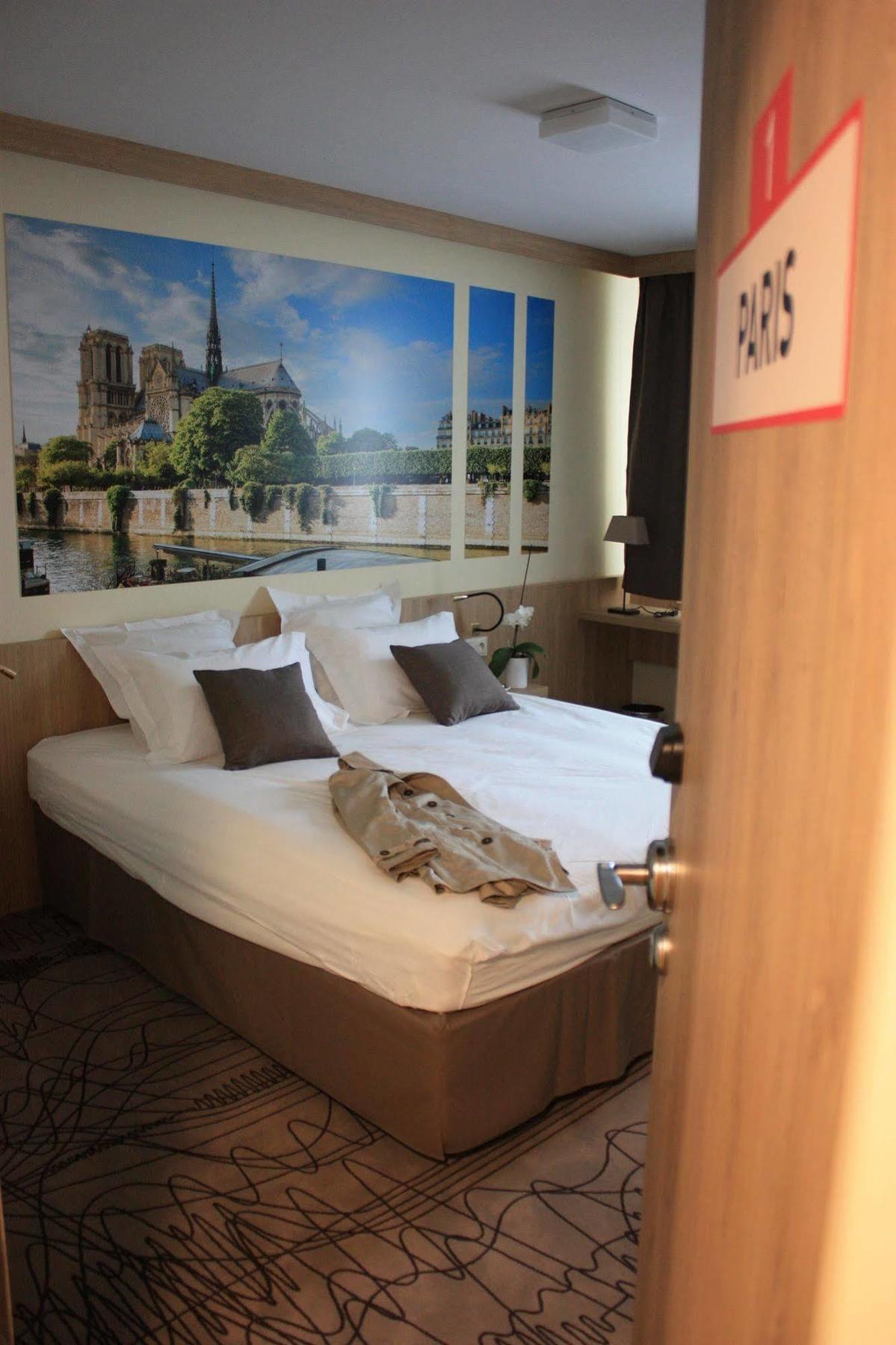Brit Hotel Montargis Mormant-sur-Vernisson Exterior photo